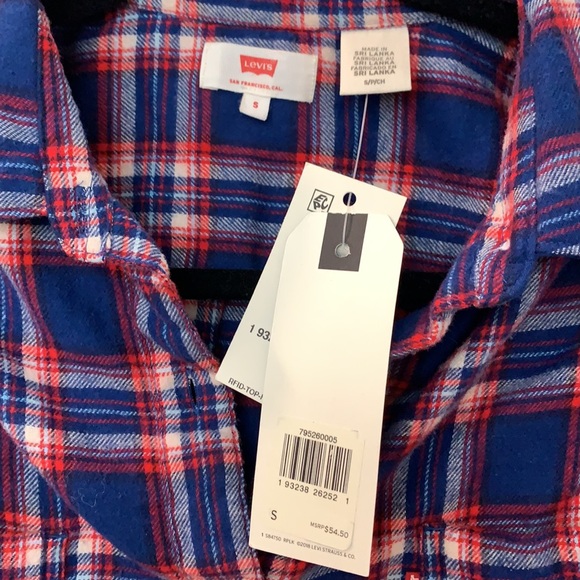 Levi’s Flannel - Picture 2 of 2